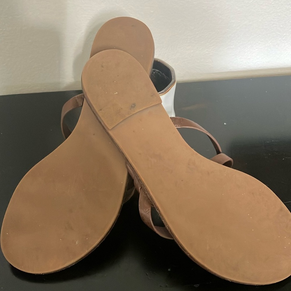 Tory Burch leather sandals thong slide Size 8 EUC - Picture 4 of 6
